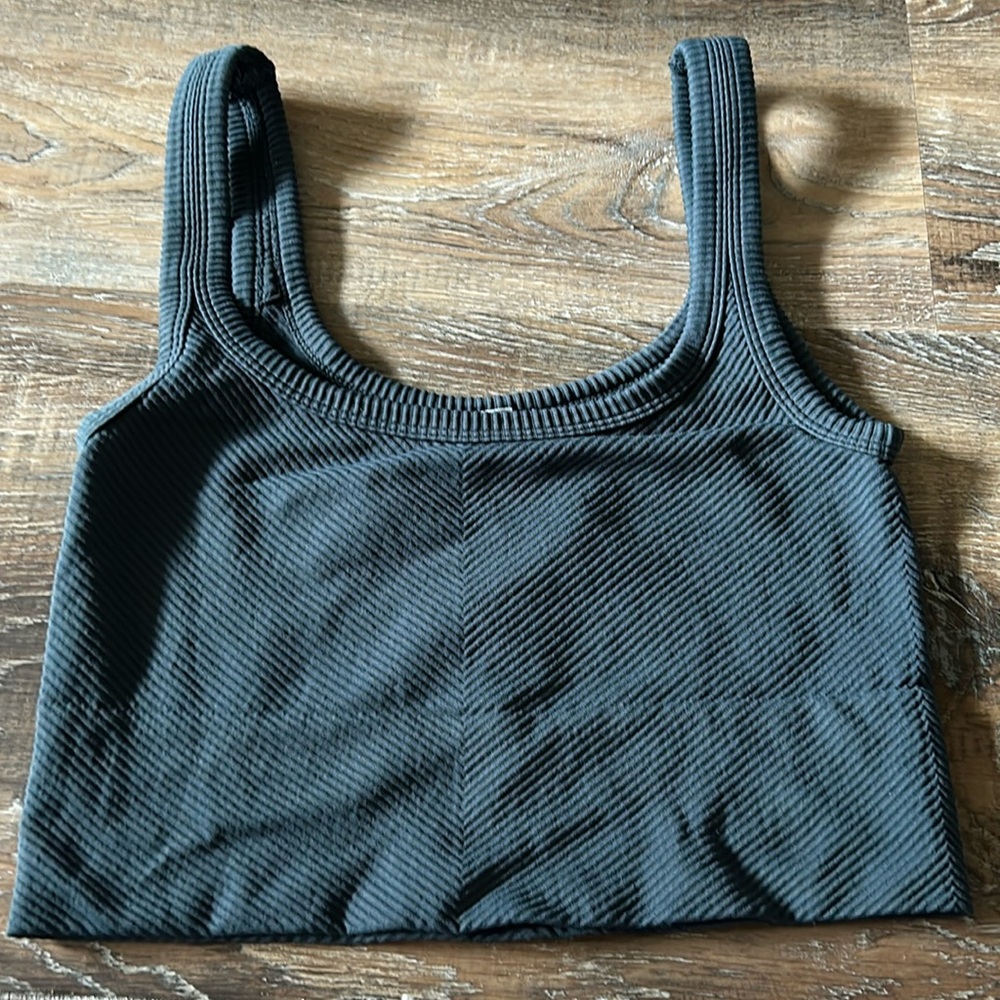 Ribbed Tank